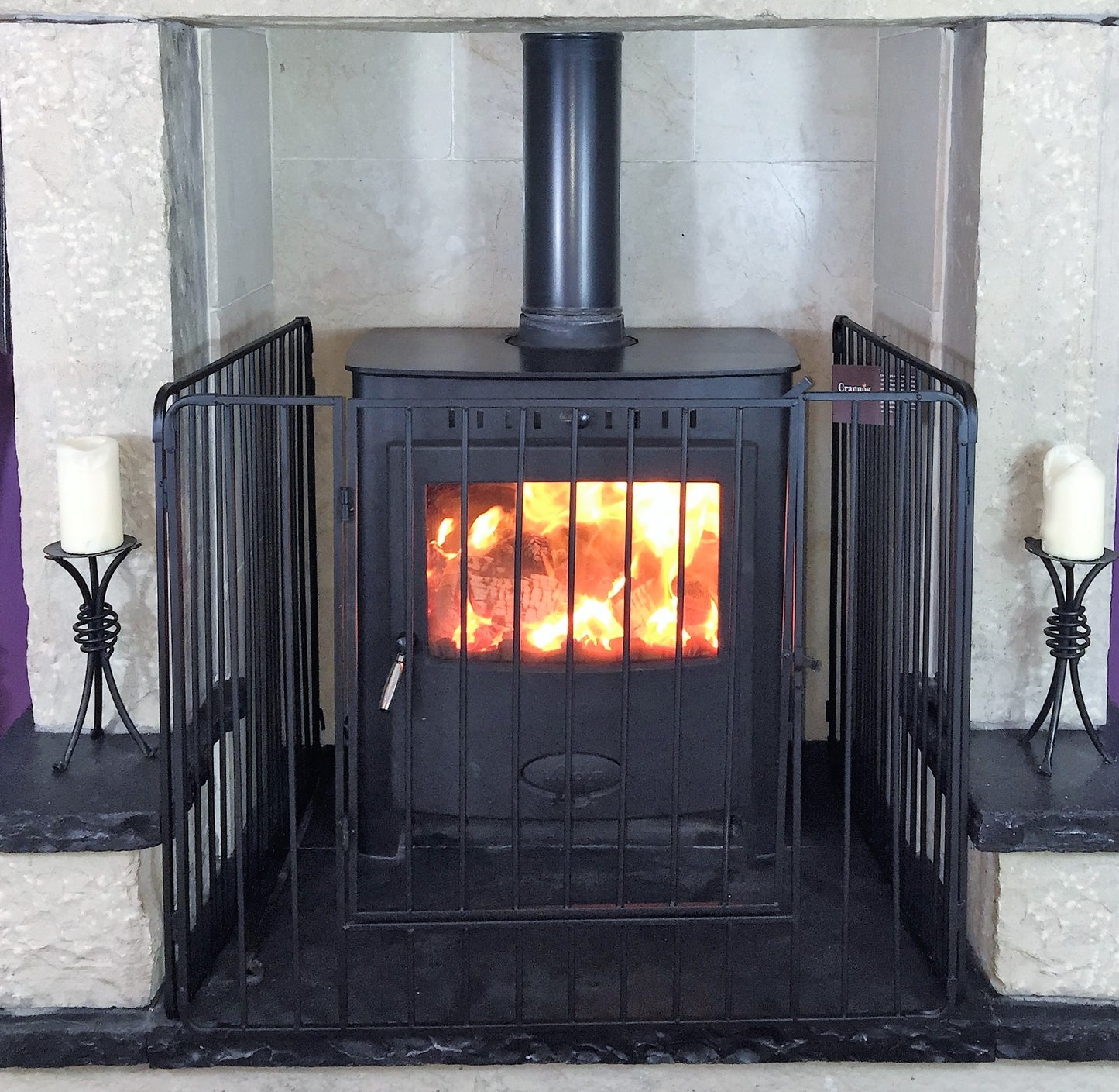 
                  
                    Vertical Bars Fire Guard Screen FS4001BK-M - Mood Living 
                  
                