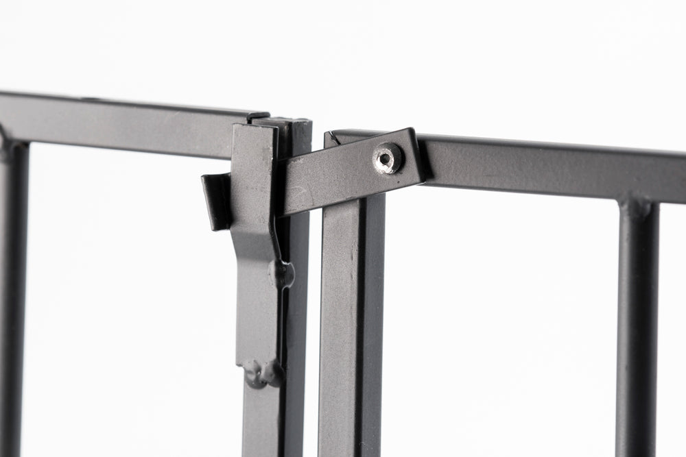 
                  
                    Vertical Bars Fire Guard Screen FS4001BK-M - Mood Living 
                  
                